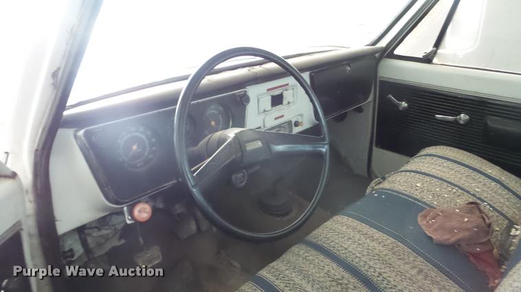 image for item DA2208 1971 GMC 3500 fuel truck