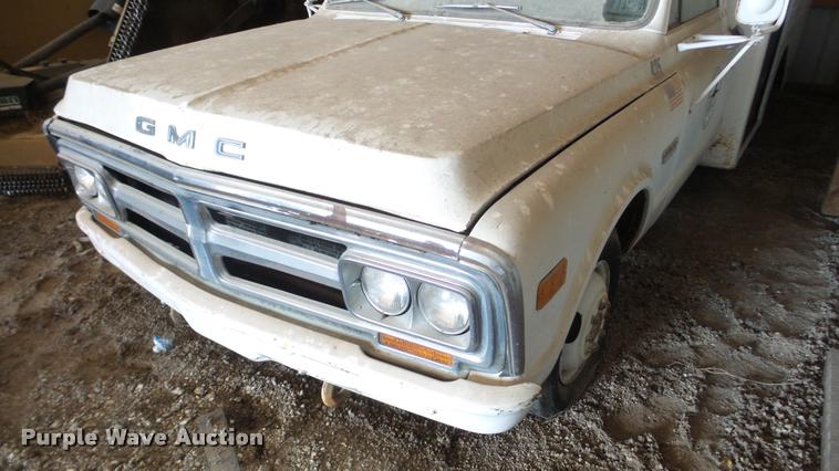 image for item DA2208 1971 GMC 3500 fuel truck