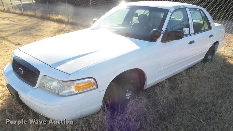 image for item DA5115 2003 Ford Crown Victoria Police Interceptor