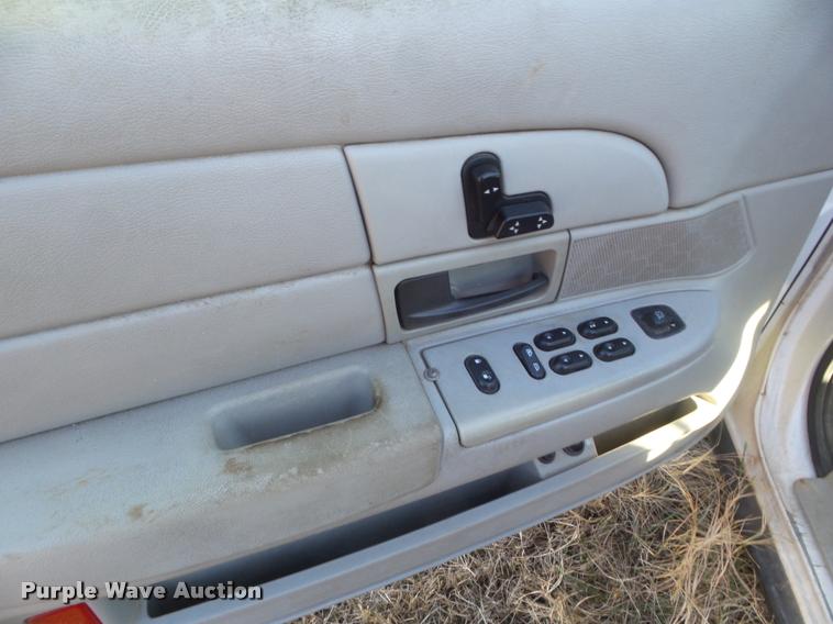 image for item DA5115 2003 Ford Crown Victoria Police Interceptor