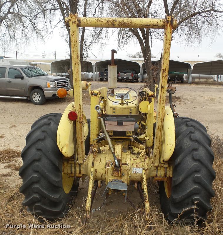 image for item DB1786 1974 Ford 3550 tractor