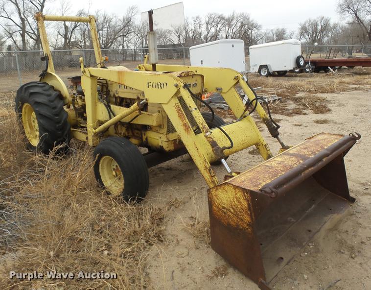 image for item DB1786 1974 Ford 3550 tractor