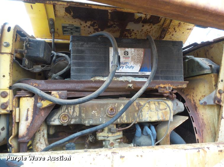 image for item DB1786 1974 Ford 3550 tractor