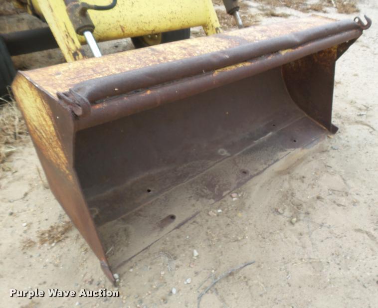 image for item DB1786 1974 Ford 3550 tractor