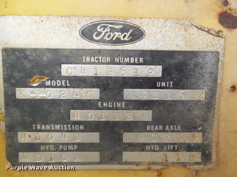 image for item DB1786 1974 Ford 3550 tractor