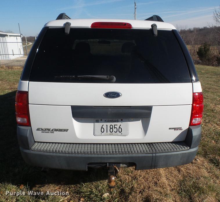image for item DB2835 2005 Ford Explorer SUV
