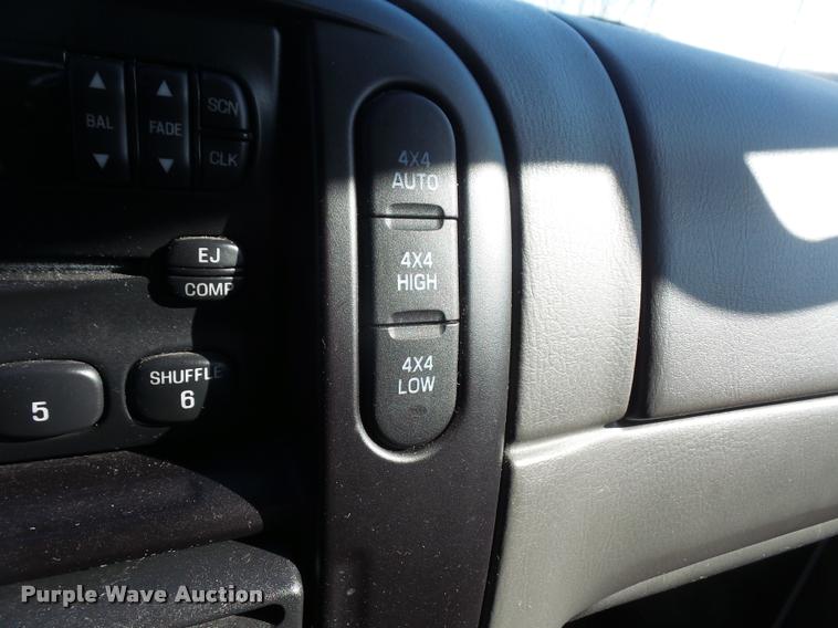 image for item DB2835 2005 Ford Explorer SUV