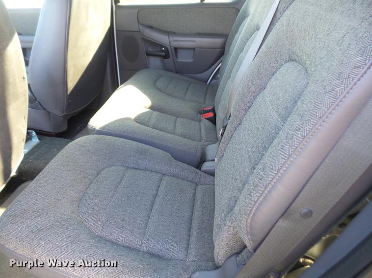 image for item DB2835 2005 Ford Explorer SUV