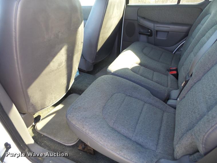 image for item DB2835 2005 Ford Explorer SUV