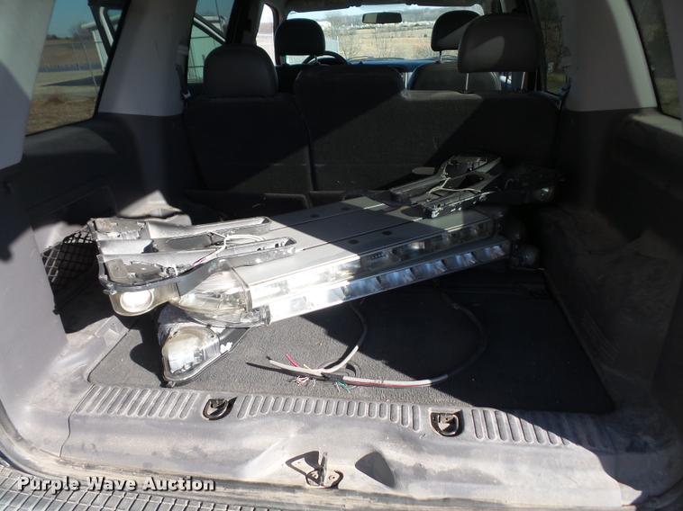 image for item DB2835 2005 Ford Explorer SUV