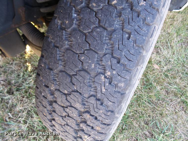 image for item DB2835 2005 Ford Explorer SUV