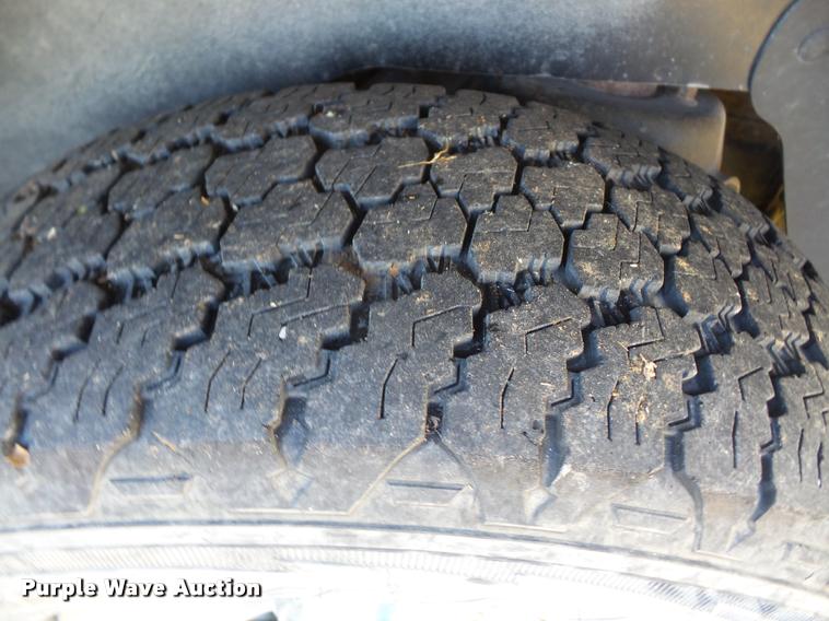 image for item DB2835 2005 Ford Explorer SUV