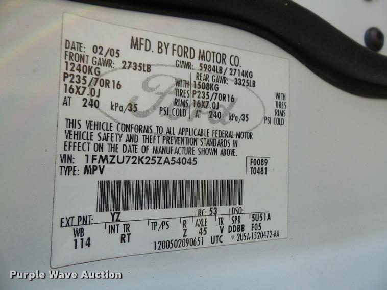 image for item DB2835 2005 Ford Explorer SUV