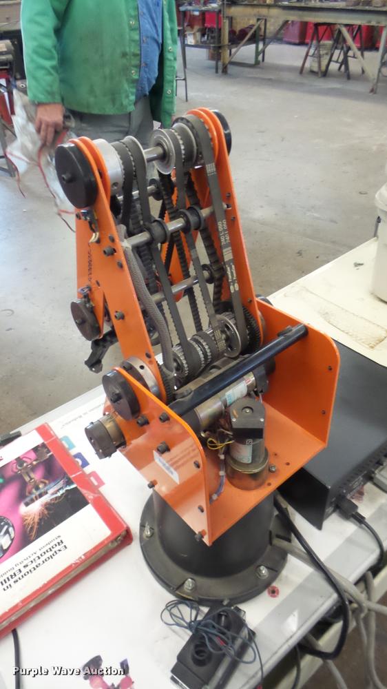 image for item DF9166 Eshed Scorbot-ER111 robotic arm