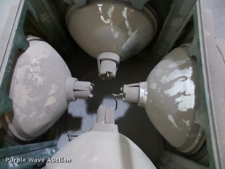 image for item DF9500 (2) stop lights