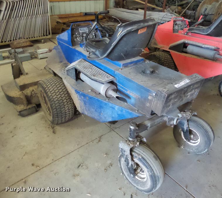 image for item DF9502 Denies Magnum 2200 lawn mower