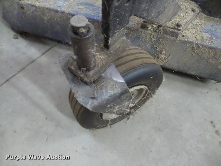 image for item DF9502 Denies Magnum 2200 lawn mower