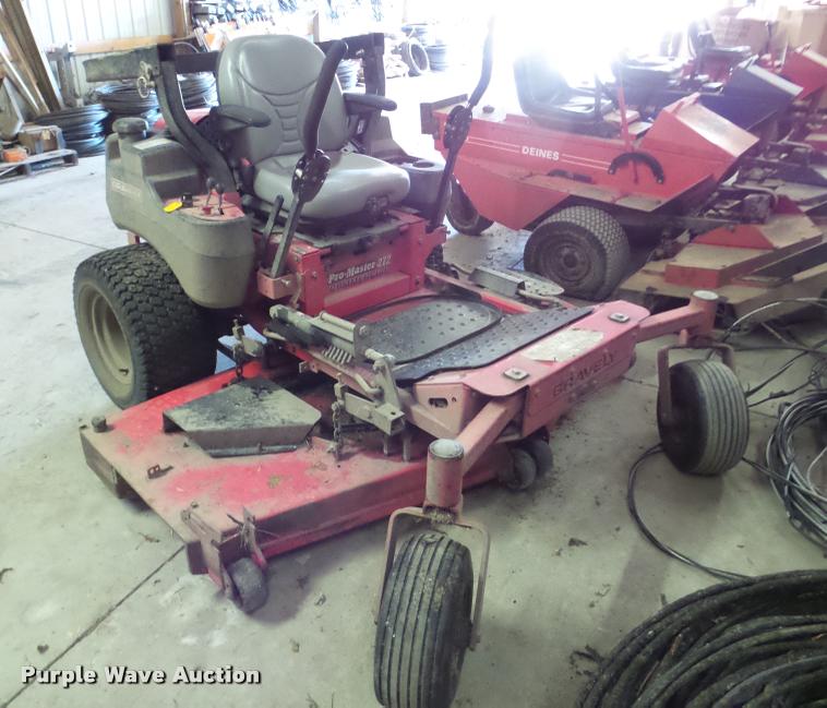 image for item DF9504 Gravely Promaster 272 lawn mower