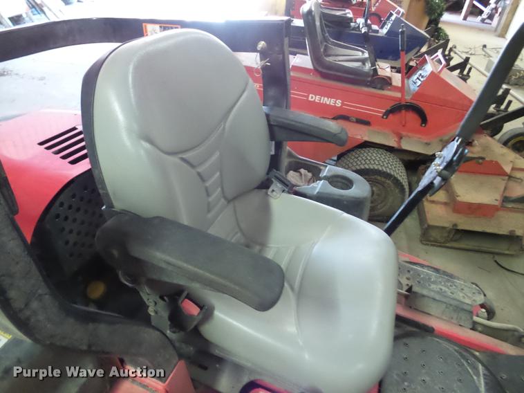 image for item DF9504 Gravely Promaster 272 lawn mower