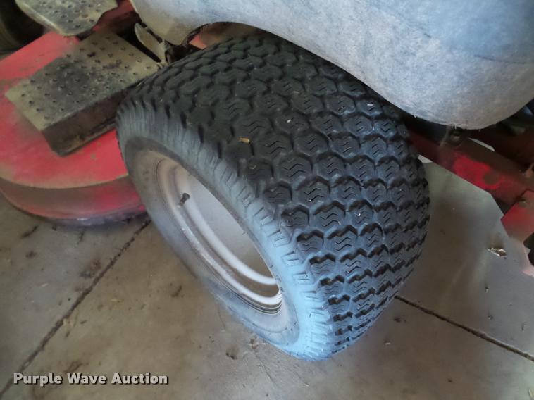 image for item DF9504 Gravely Promaster 272 lawn mower