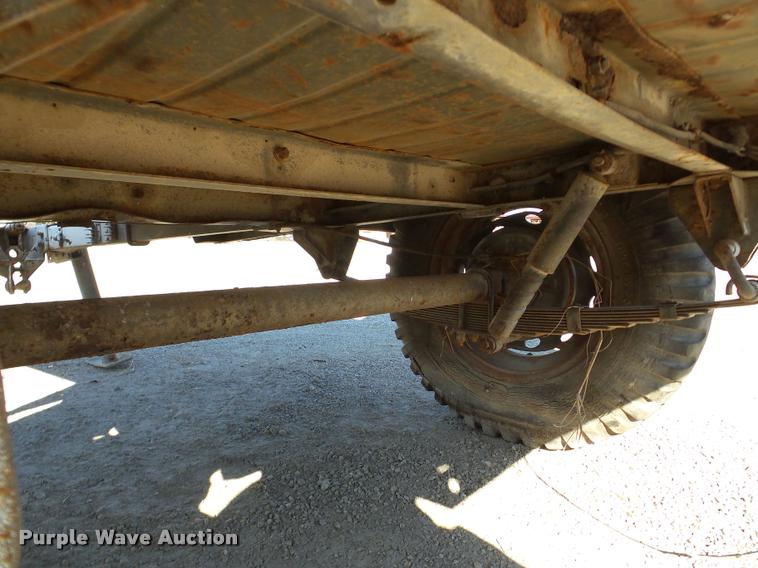 image for item DF9505 Utility trailer