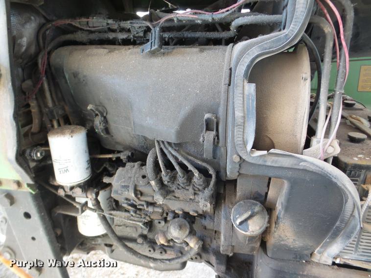 image for item DF9508 Deutz Allis F3L912 tractor