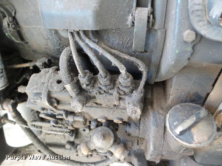 image for item DF9508 Deutz Allis F3L912 tractor