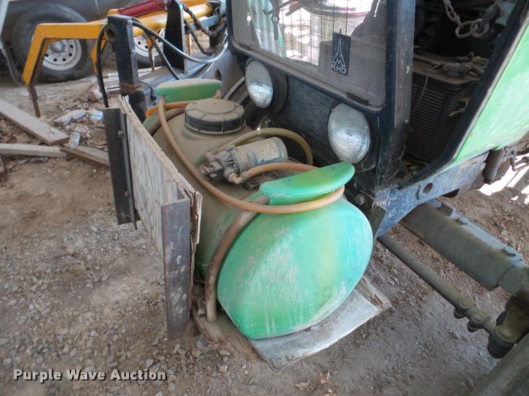 image for item DF9508 Deutz Allis F3L912 tractor