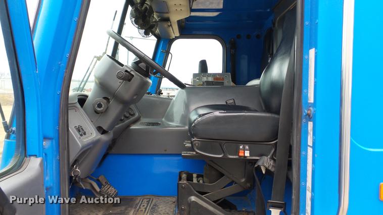 image for item DG9096 2006 Sterling Condor American Lafrance refuse truck