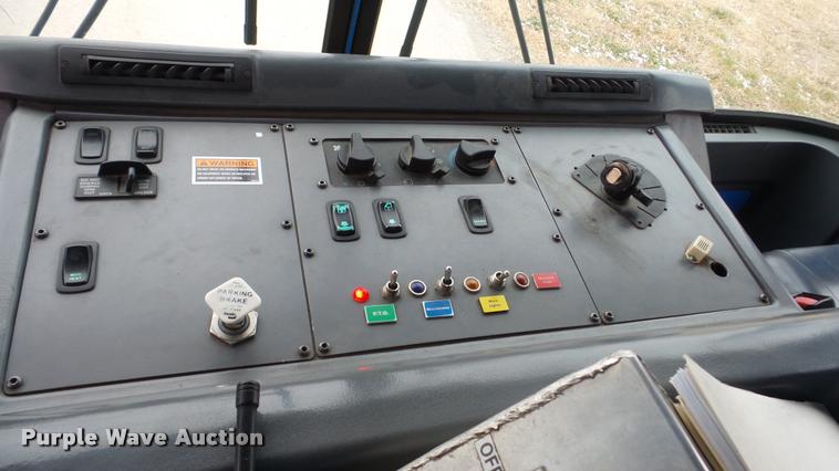 image for item DG9096 2006 Sterling Condor American Lafrance refuse truck