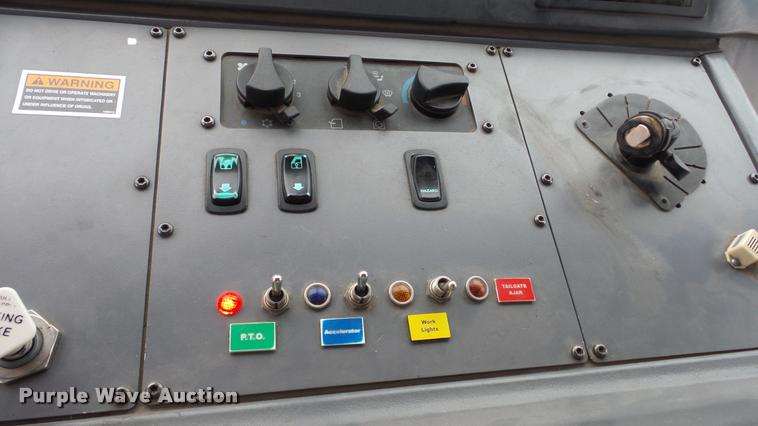 image for item DG9096 2006 Sterling Condor American Lafrance refuse truck