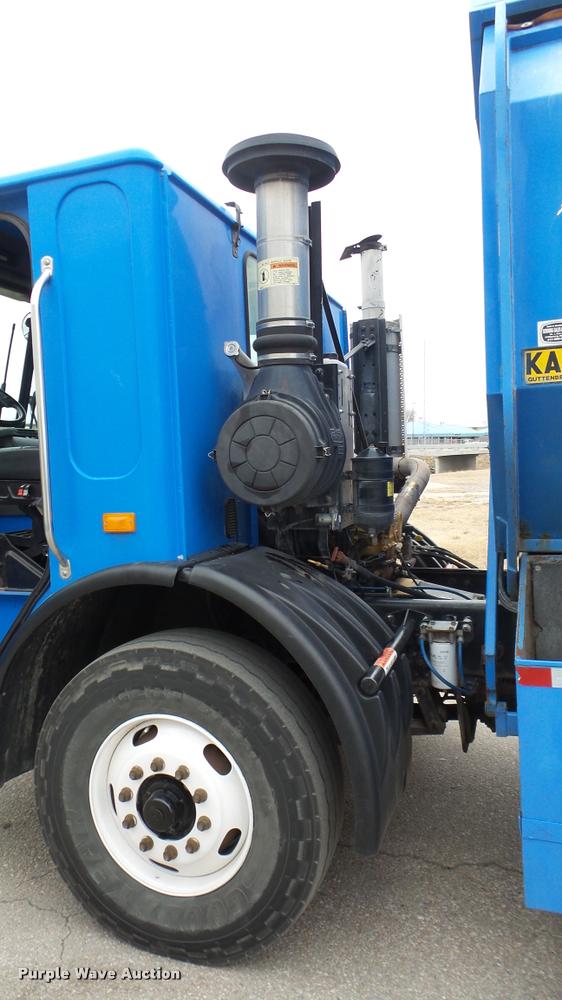 image for item DG9096 2006 Sterling Condor American Lafrance refuse truck