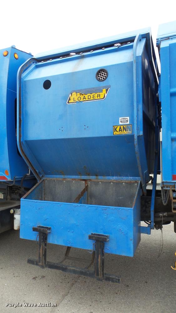 image for item DG9096 2006 Sterling Condor American Lafrance refuse truck