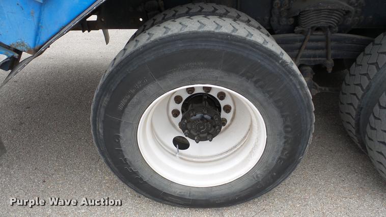 image for item DG9096 2006 Sterling Condor American Lafrance refuse truck