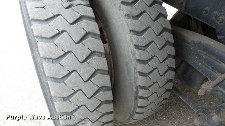 image for item DG9096 2006 Sterling Condor American Lafrance refuse truck