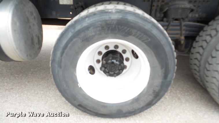 image for item DG9096 2006 Sterling Condor American Lafrance refuse truck