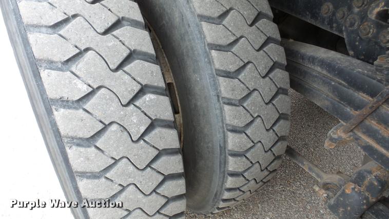 image for item DG9096 2006 Sterling Condor American Lafrance refuse truck