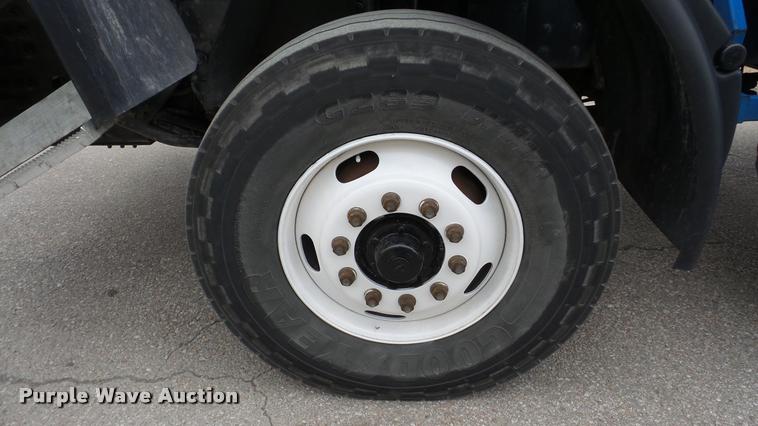 image for item DG9096 2006 Sterling Condor American Lafrance refuse truck