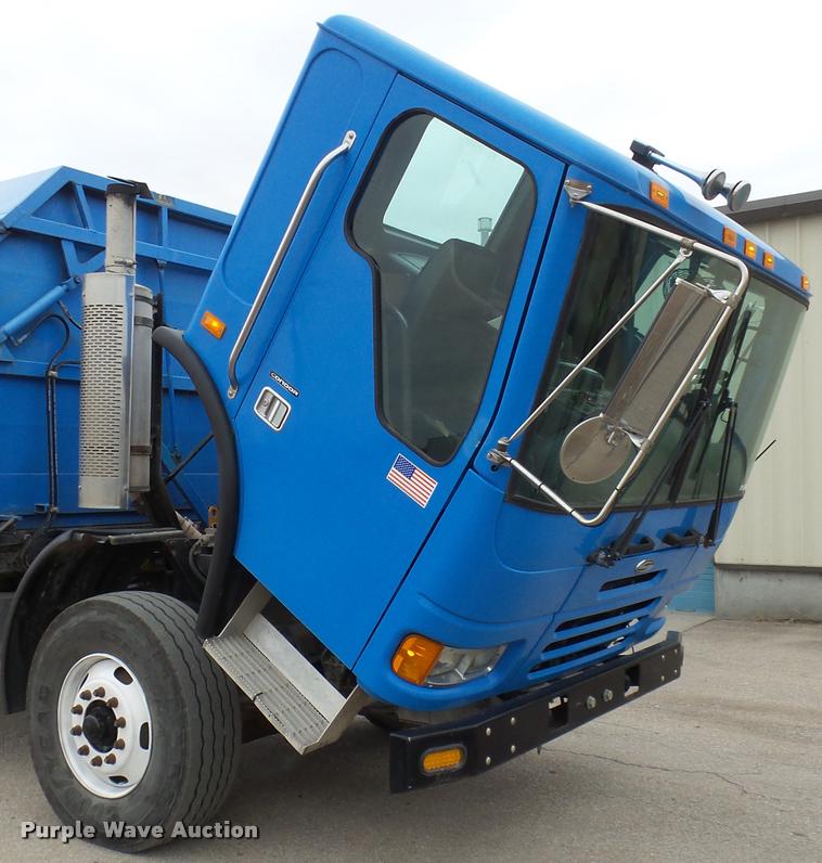 image for item DG9096 2006 Sterling Condor American Lafrance refuse truck