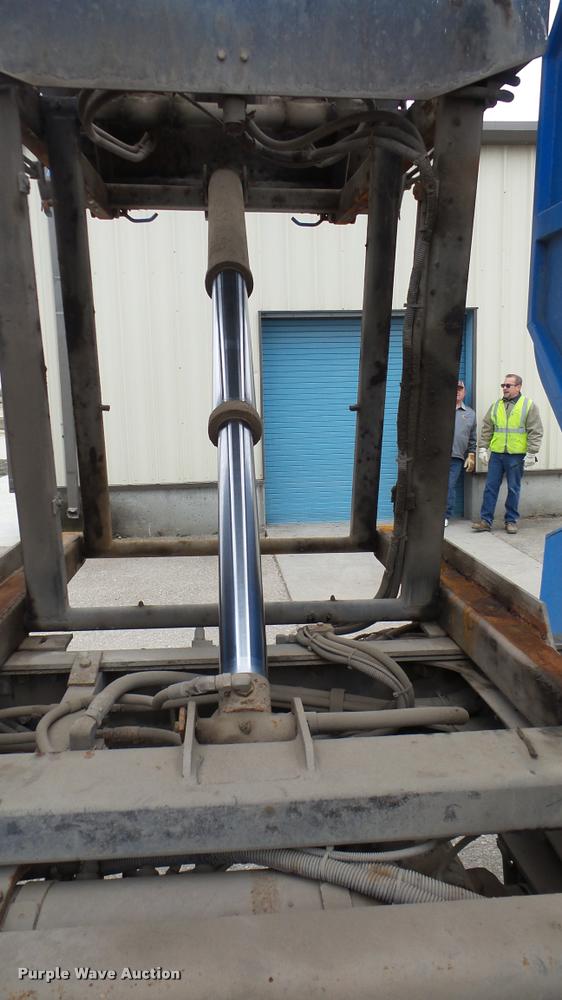 image for item DG9096 2006 Sterling Condor American Lafrance refuse truck