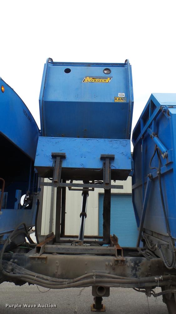 image for item DG9096 2006 Sterling Condor American Lafrance refuse truck