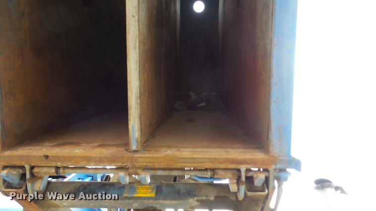 image for item DG9096 2006 Sterling Condor American Lafrance refuse truck