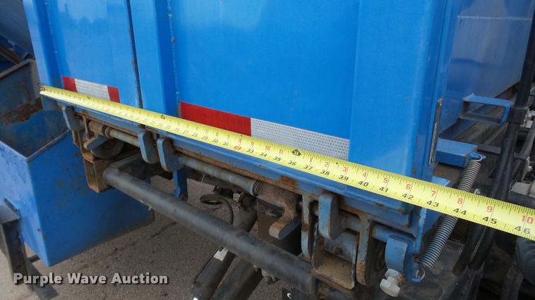 image for item DG9096 2006 Sterling Condor American Lafrance refuse truck