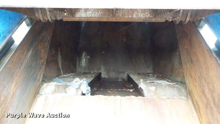 image for item DG9096 2006 Sterling Condor American Lafrance refuse truck