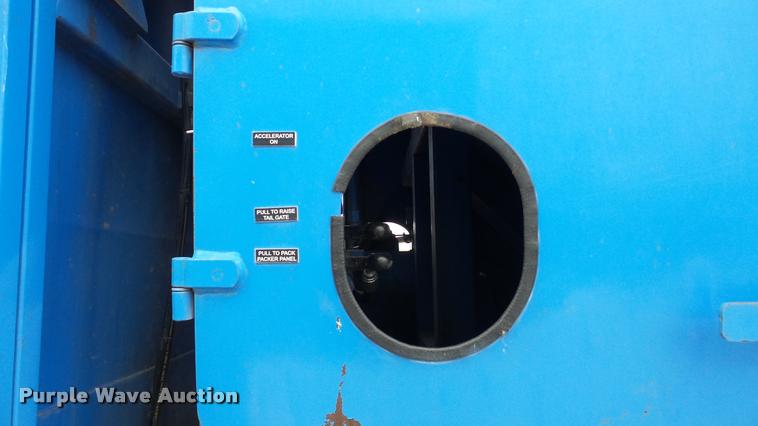 image for item DG9096 2006 Sterling Condor American Lafrance refuse truck