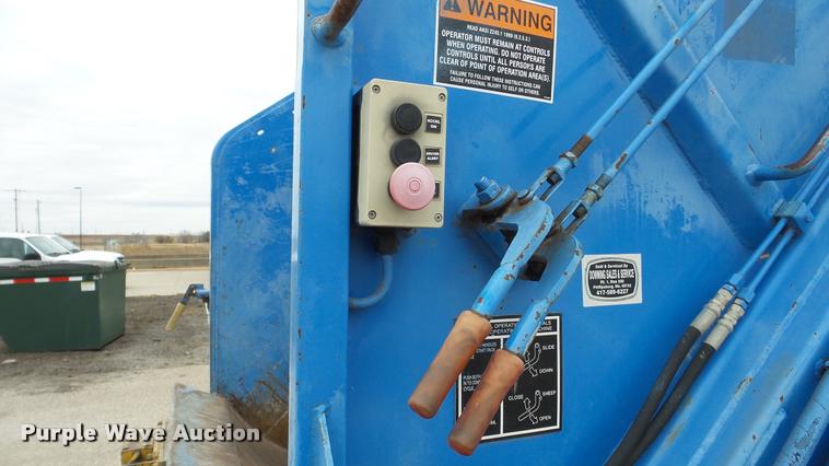 image for item DG9096 2006 Sterling Condor American Lafrance refuse truck