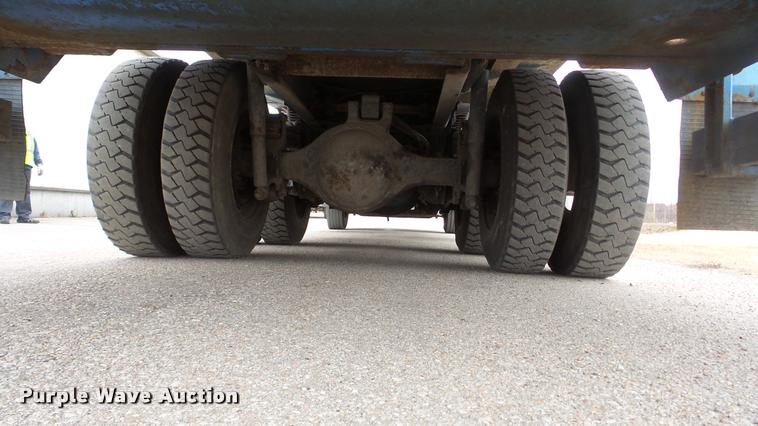 image for item DG9096 2006 Sterling Condor American Lafrance refuse truck