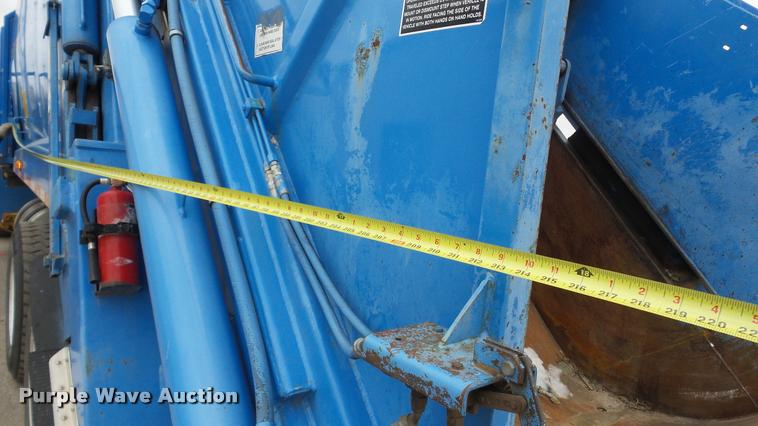 image for item DG9096 2006 Sterling Condor American Lafrance refuse truck