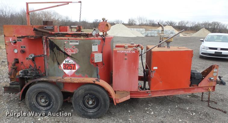 image for item DG9097 1998 Crafco EZ Pour melter/applicator