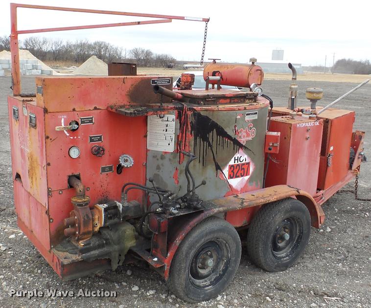 image for item DG9097 1998 Crafco EZ Pour melter/applicator